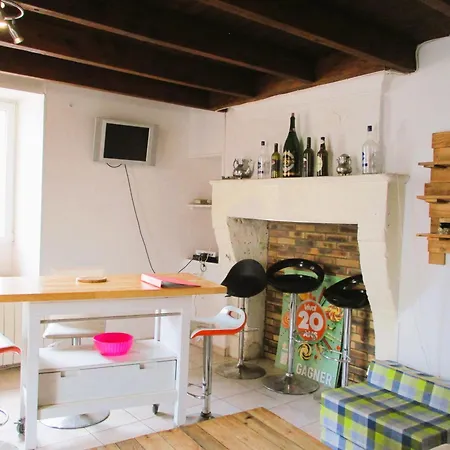 Holiday home Bd 8km Angouleme *